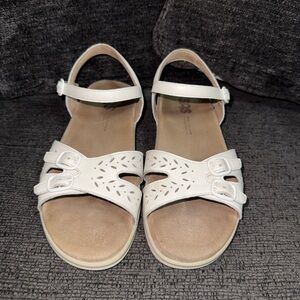 SAS SIZE 8W White Leather Sandals